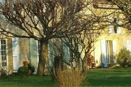 Gite Entre Bordeaux Et Saint-Emilion Génissac Exterior foto